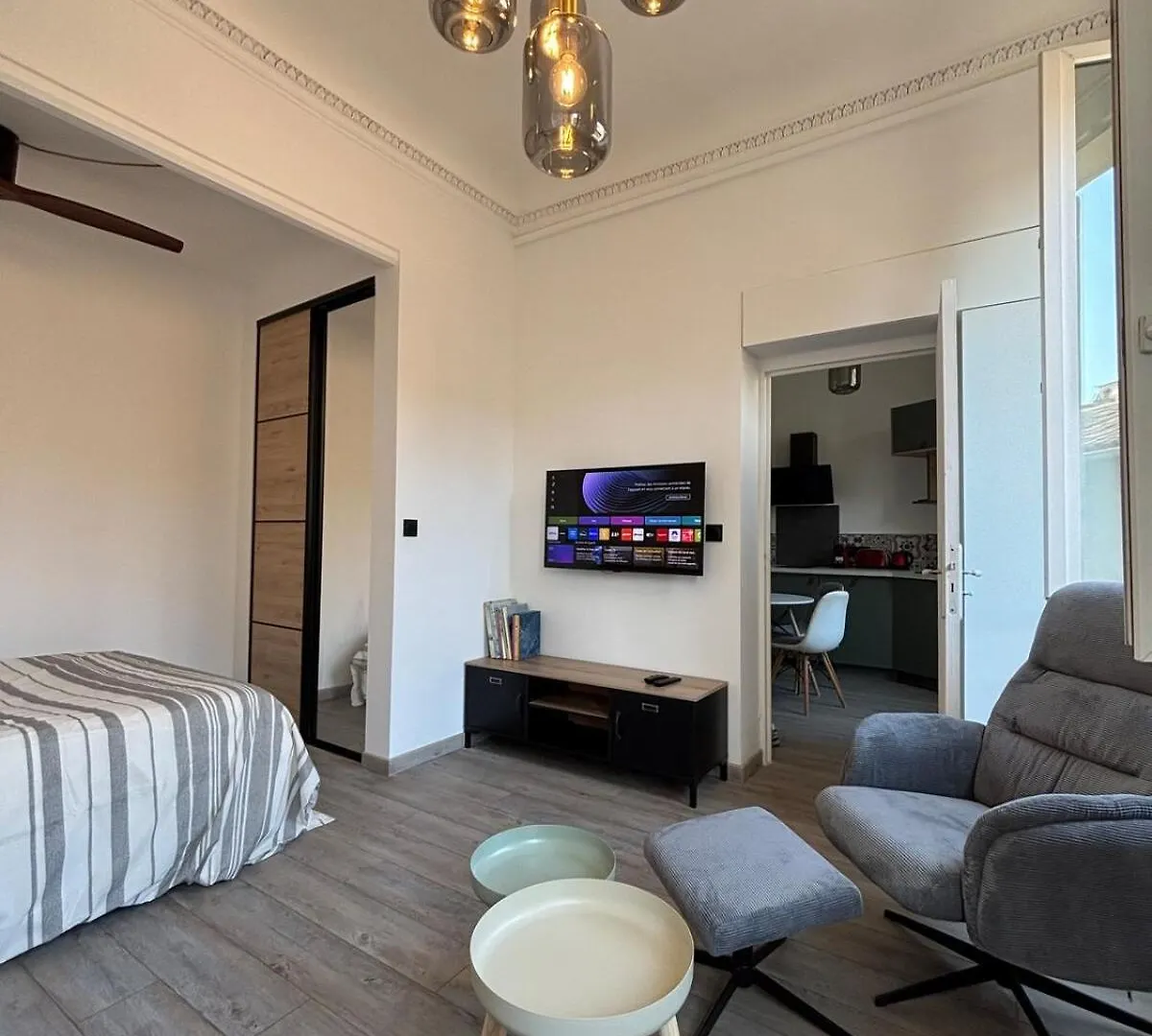 L'Atelier D'Aix Daire Aix-en-Provence 0*,